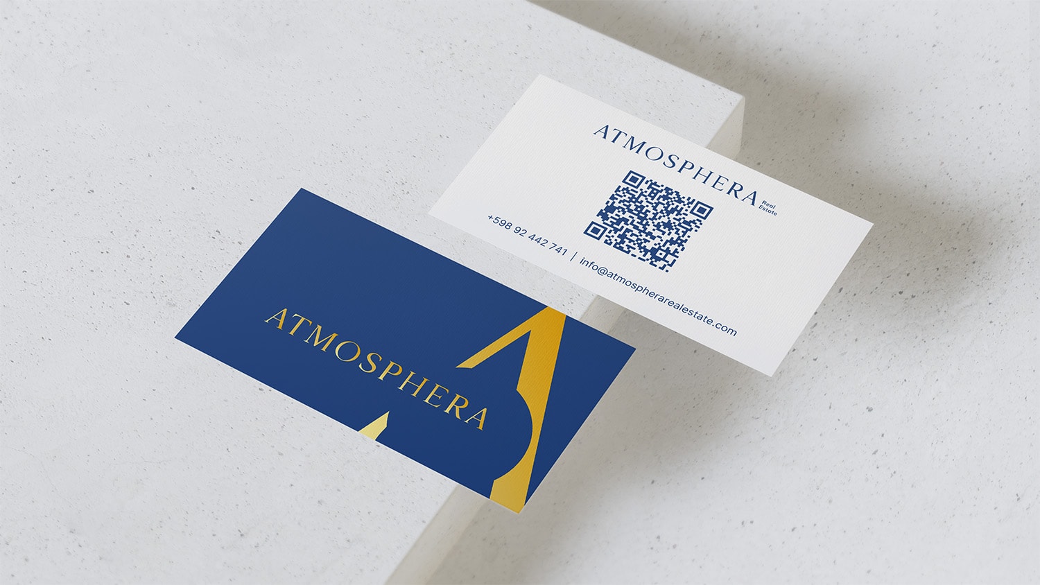 Tarjetas de visita en azul y blanco