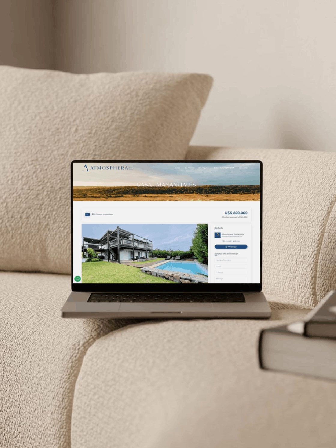 El sitio web de Atmosphera en el laptop