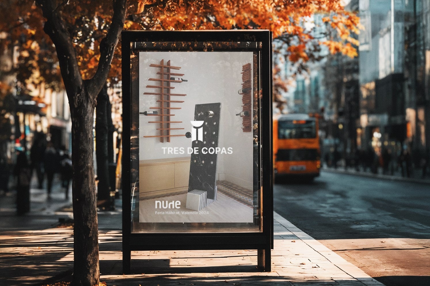 Publicidad exterior de Nude en la calle